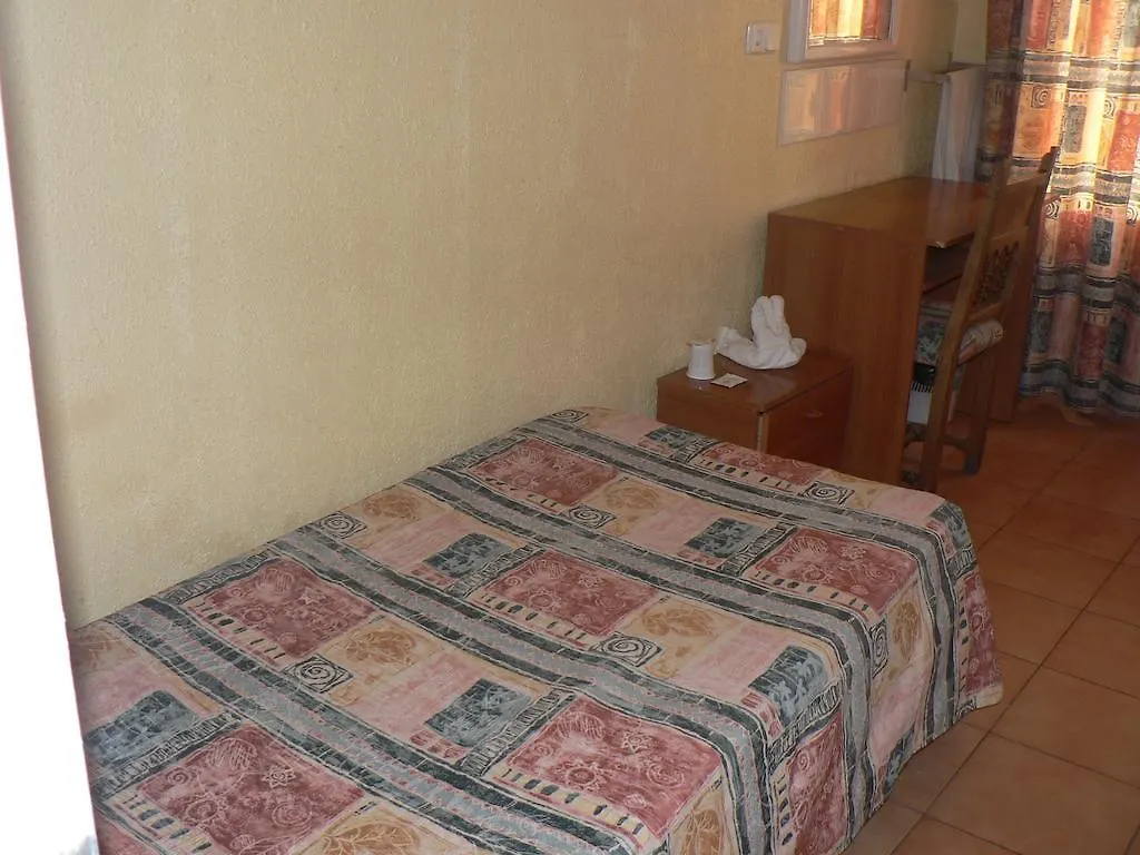 Hostal Terramar Palma de Mallorca  Guest house
